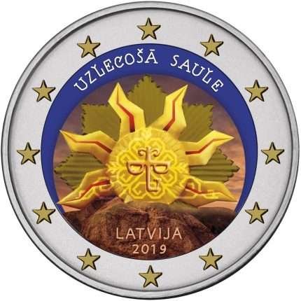 Moneta di colore. 2 euro 2019. Lettonia. Il sole nascente.