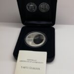 Hopeakolikko vuodelta 2002. Viro (10 kr) Tarton yliopisto