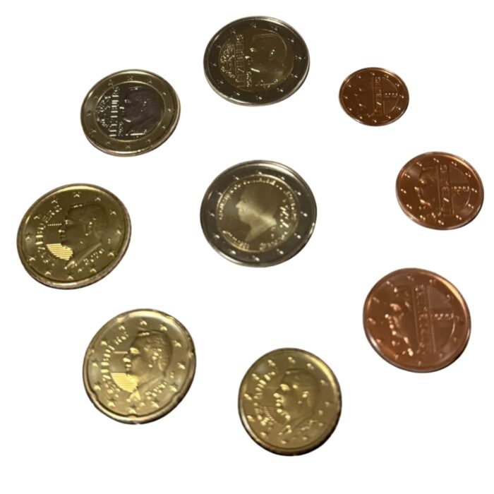 Pair of bank sets of euro coins Luxembourg 2026 + two 2 euro coins - Image 3